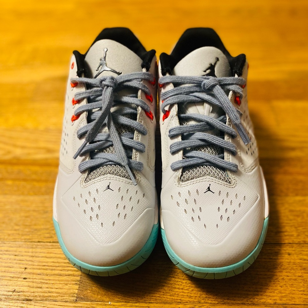 Jordan FlightSpeed Sneakers - Gray and Teal - Picture 3 of 5